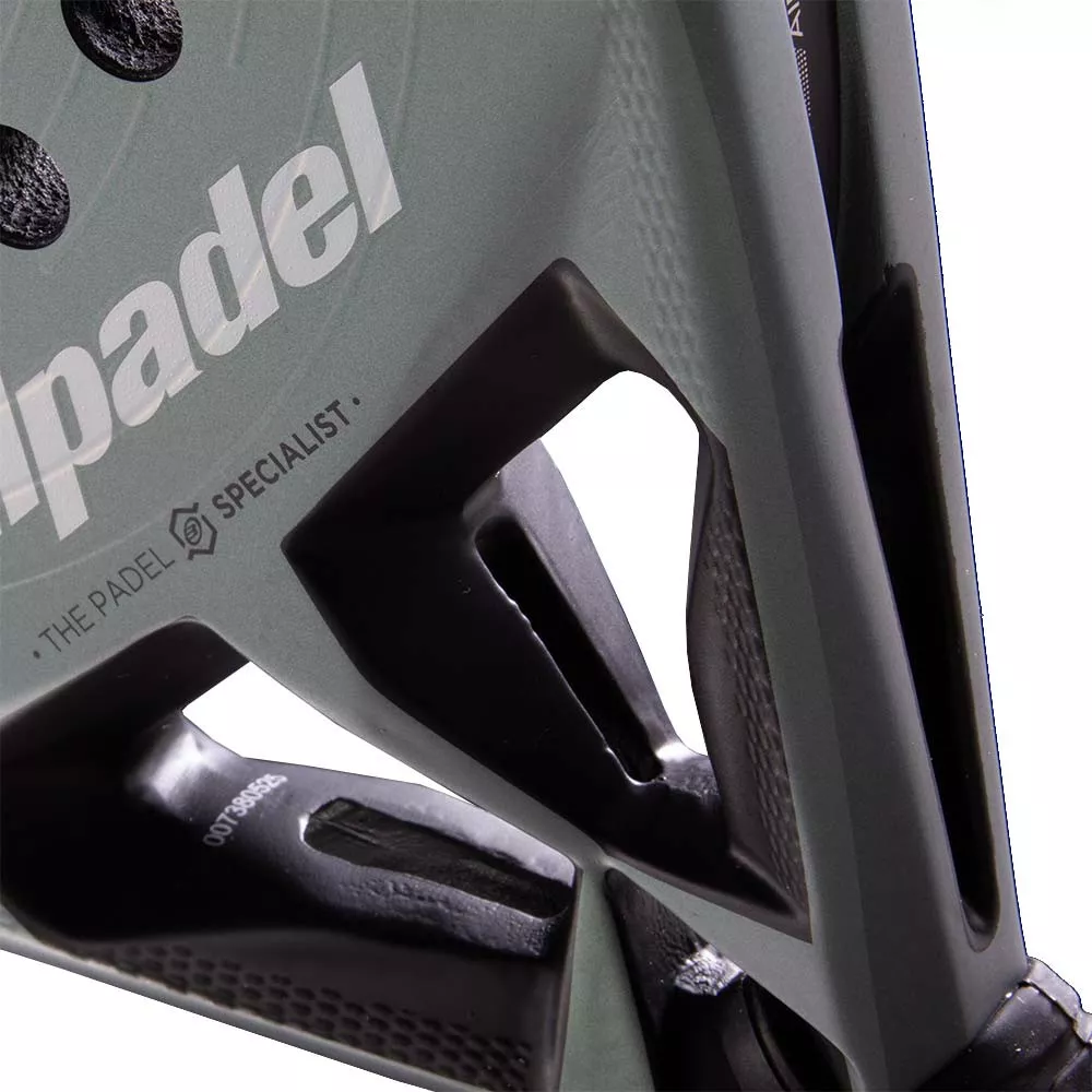 Bullpadel Hack 04 25 racket