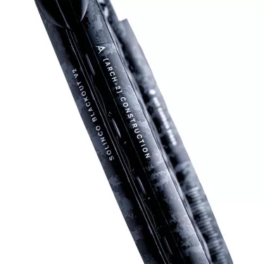 Raquette Solinco Black Out 285 v2 (285g)