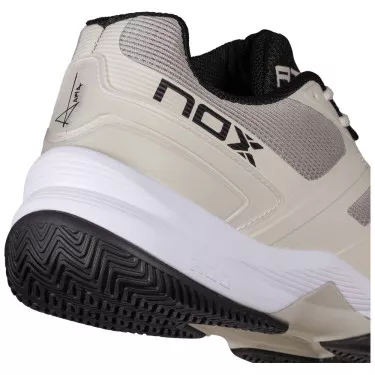 Nox AT10 Pro 2026 Zwart / Wit Schoenen