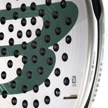 Bullpadel Hack 04 Premier Padel 26 Padelracket