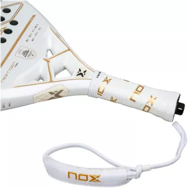 Raquette Nox NextGen Pro Hybrid 12K 2026